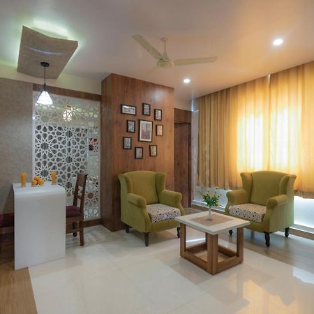 Hotel Monarch International Μπανγκαλόρ Εξωτερικό φωτογραφία