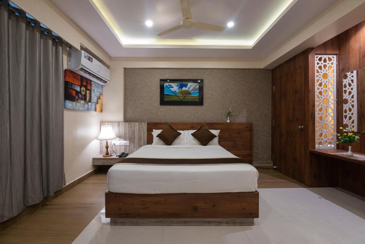Hotel Monarch International Μπανγκαλόρ Εξωτερικό φωτογραφία