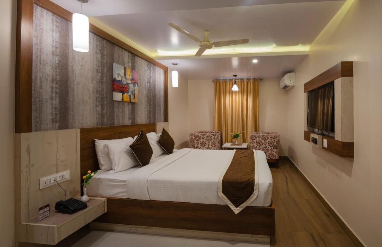 Hotel Monarch International Μπανγκαλόρ Εξωτερικό φωτογραφία