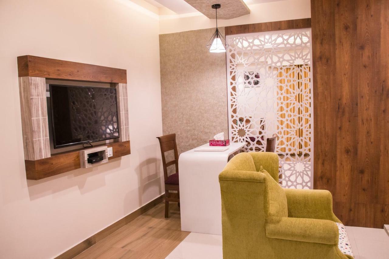 Hotel Monarch International Μπανγκαλόρ Εξωτερικό φωτογραφία
