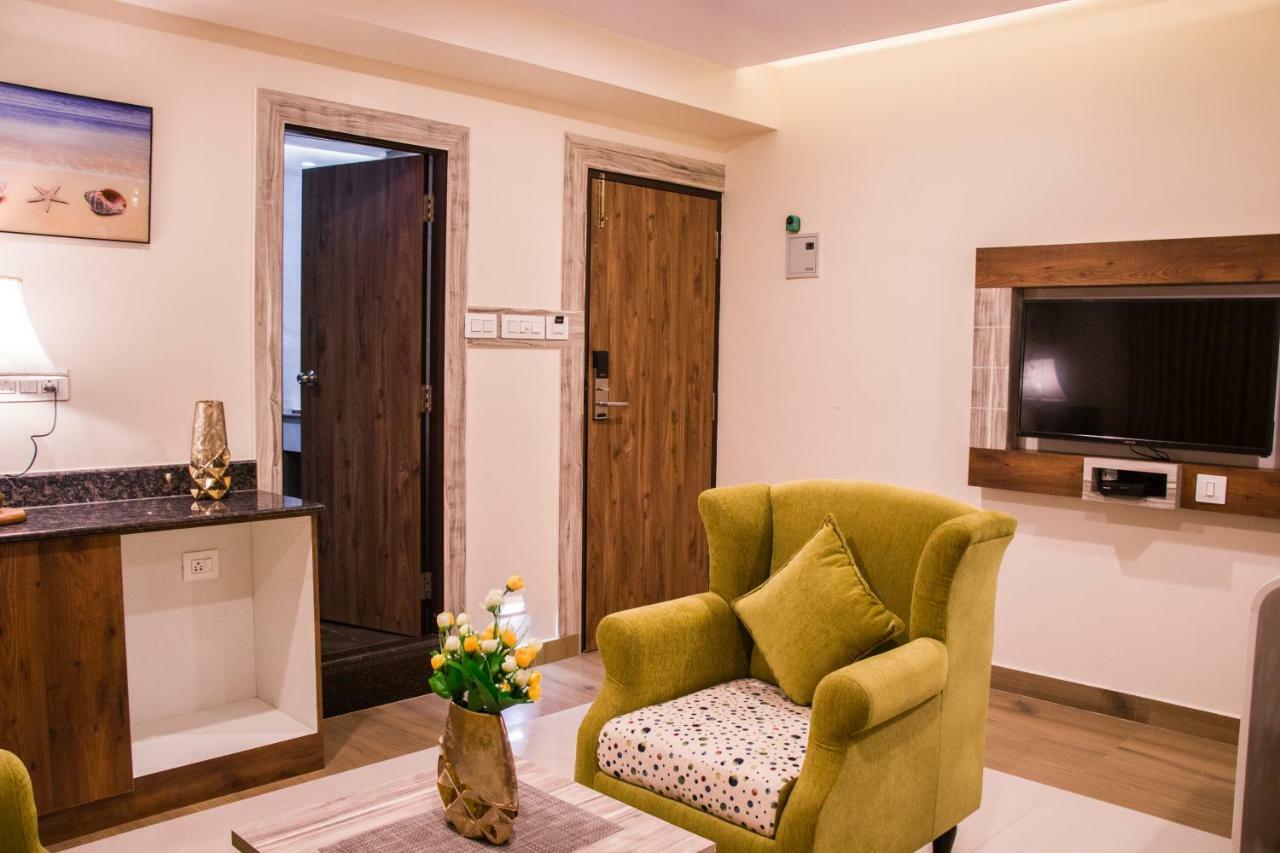 Hotel Monarch International Μπανγκαλόρ Εξωτερικό φωτογραφία