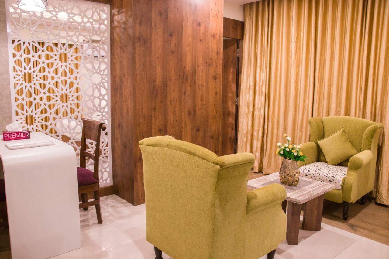 Hotel Monarch International Μπανγκαλόρ Εξωτερικό φωτογραφία